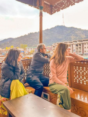 Dal Lake Heritage Houseboat New Manila